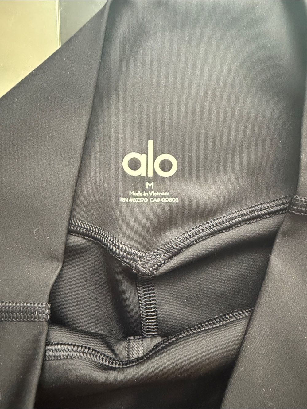 Alo 5in Short - Picture 2 of 2